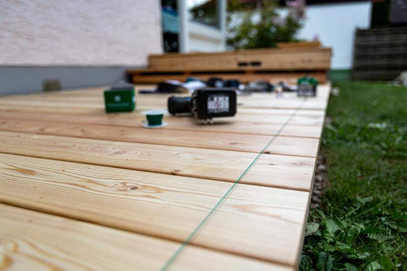 Le parquet massif, un investissement noble pour votre intérieur