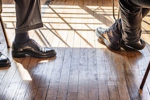 Les étapes essentielles pour une rénovation réussie de votre parquet